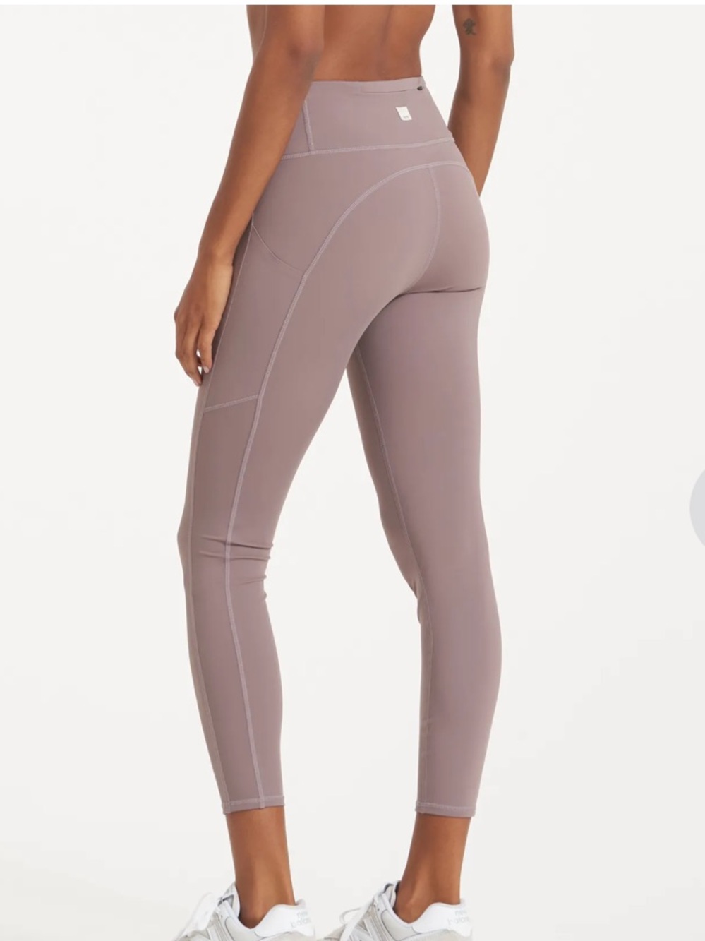 Vuori Legging in Mauve Taupe Hue - Picture 2 of 10
